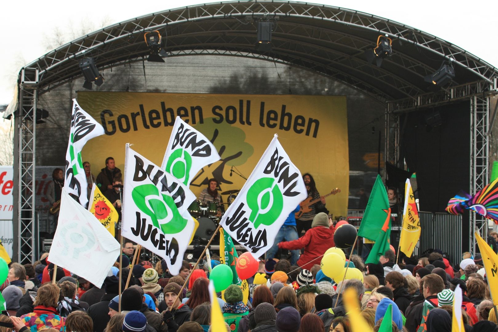 25 000 Menschen demonstrierten 2011 in Gorleben. Foto: Klaus Mayhack